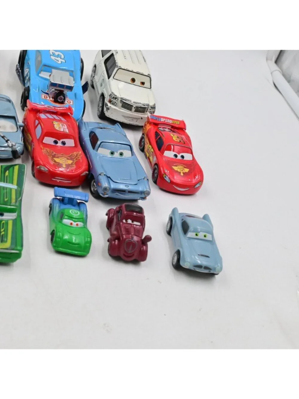 Disney Pixar Cars Diecast Lot of 25 Mattel 1:55 Lightning McQueen Mater King